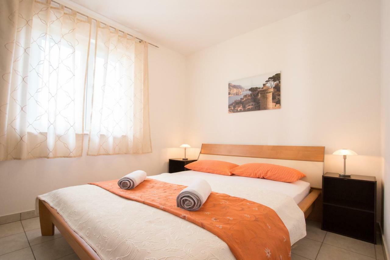 Apartment Smuljic Vrboska Kültér fotó