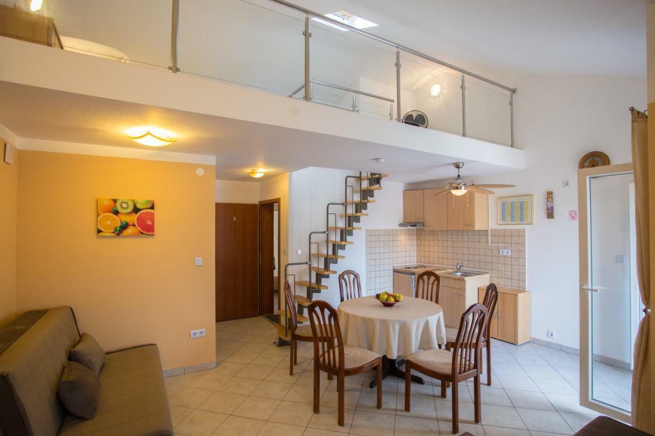 Apartment Smuljic Vrboska Kültér fotó